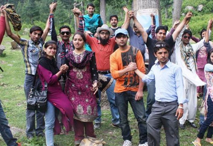 Мусульмане Пакистана защищают христиан