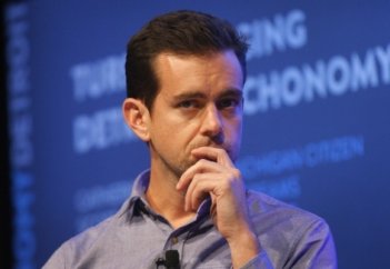 Twitter-дің негізін қалаушы: 10 жылдан кейін криптовалюта әлемдегі жалғыз валютаға айналады