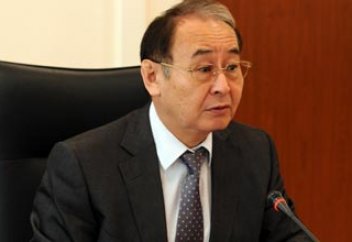 Сенатор РК заявил о росте недоверия населения к работе госорганов (видео)