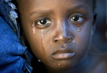 Балаларды тірі бомбаға айналдырған