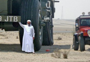 Как выглядят дом и жизнь настоящего арабского шейха (фото+видео)