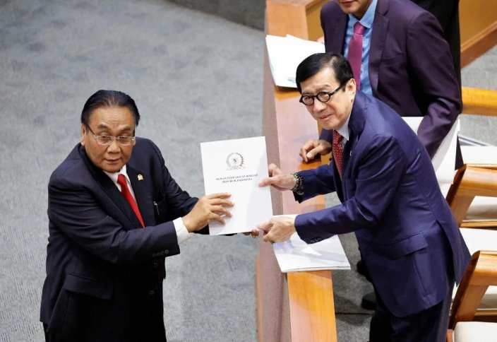 Әлемдегі аса ірі мұсылман елінде зина қылмыстық іске жатқызылатын кодекс қолданысқа енді