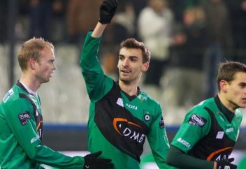 Ойын алаңында футболшының жүрегі сыр берді