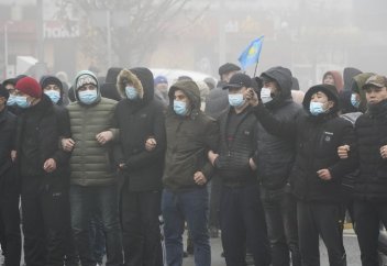 Власти Казахстана должны сообщить число жертв беспорядков - Amnesty International