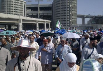 Разные: Саудовская Аравия изменила условия для паломничества из-за омикрон-штамма