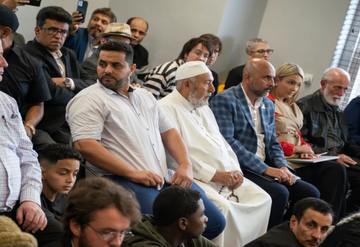 «Мусульманский» город в Мичигане запретил флаги ЛГБТ