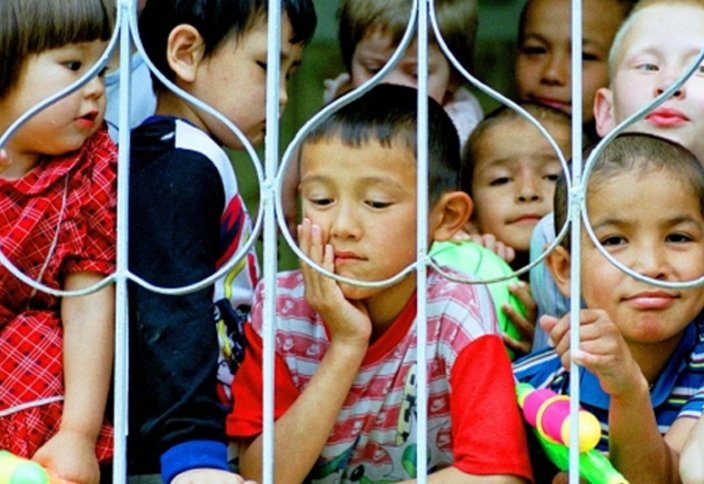 Елімізде бала асырап алу жолы жеңілдейді