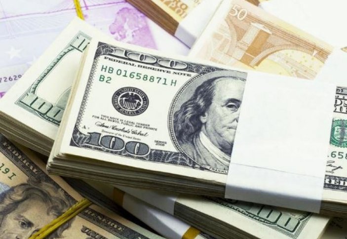 Иран запрещает импорт 1339 видов товаров в страну