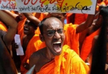 Будда радикалдары ойран салды