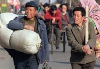 Қытайлар азаматтарын Қазақстан сауда базарларына жаппай келуге шақырып, жарнамалап жатыр