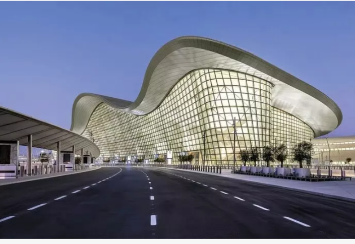 В ОАЭ рассказали, как туристам совершать покупки без налогов