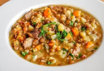 Al Jamila (Саудовская Аравия): чечевица по-мароккански