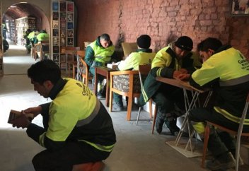 Уборщики из Анкары открыли необычную библиотеку (фото)