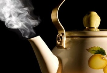 Мамандар қайнаған суды екінші рет қайнатып ішпеуге кеңес береді