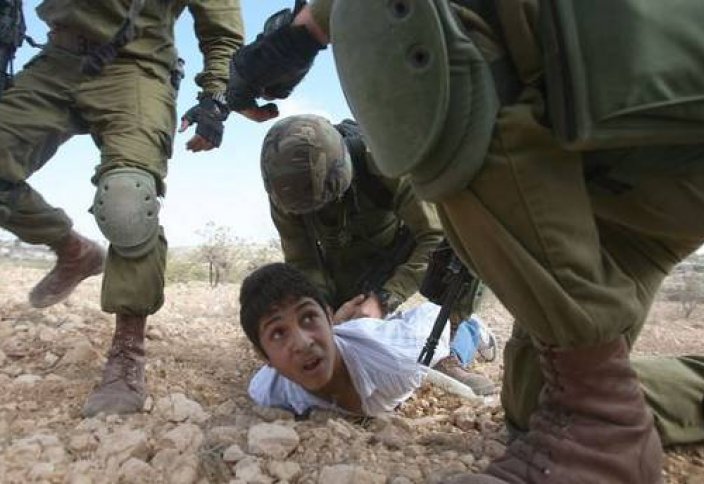 Сионисты жестоко пытают палестинских детей