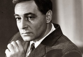 "Семнадцать мгновений весны"  Айбек Бекбосынов.