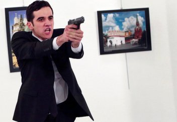 Түркиядағы Ресей елшісіне жасалған қастандықтың жауапкершілігін "Жебһат ан-Нусра" тобы өз мойнына алды