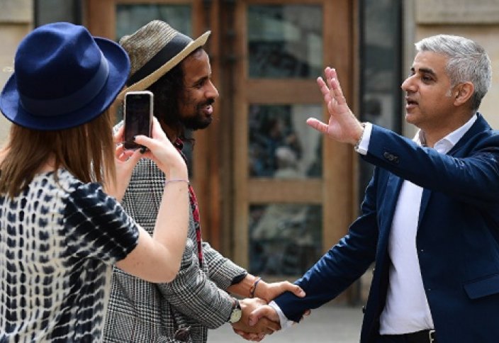 Мэр Лондона Садик Хан написал колонку о Рамадане