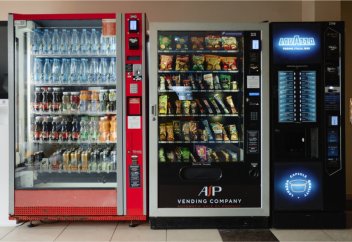 Жасөспірім аппараттан энергетикалық сусын сатып алса, жауапкершілік кімге жүктеледі