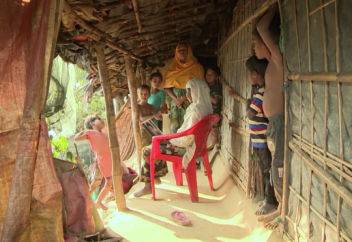 Торговцы детьми наживаются на беженцах-рохинья