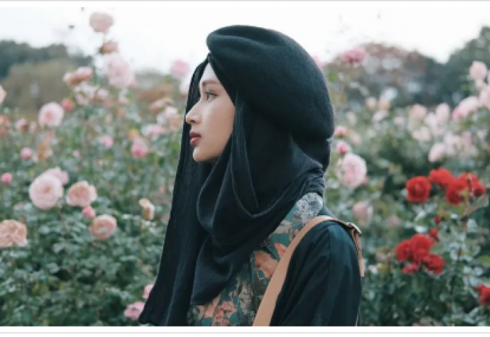 Японская мусульманка создала уникальный стиль хиджаба (фото)
