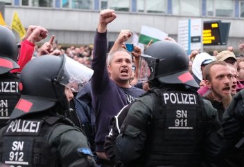 Госбезопасность Германии назвала правый экстремизм главной внутренней угрозой