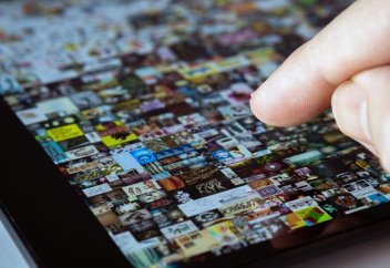 Создано устройство передачи данных с защитой от киберугроз. В среднем смартфоны передают личные данные пользователя каждые 4,5 минуты