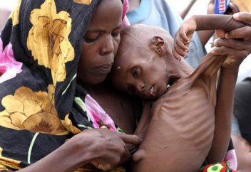 Сомалиде балалар аштан қырылып жатыр