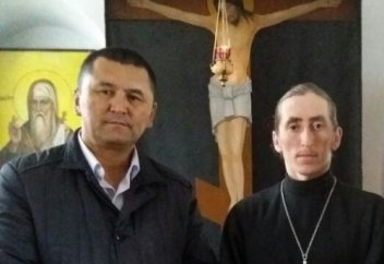 СВЯЩЕННИКПЕН СҰХБАТ