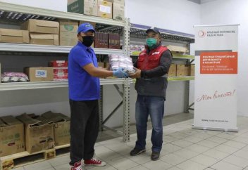 В Казахстане открылся первый продовольственный банк