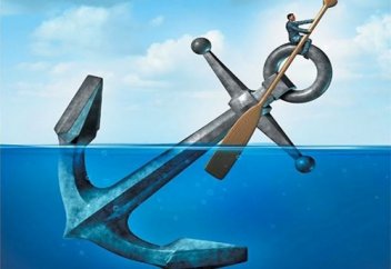 5 психологических ловушек, в которые мы попадаем каждый день