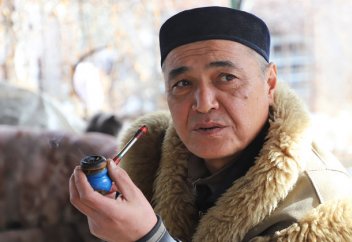 КАЗАХСКИЙ КУЛИБИН ТАЛГАТ ДАТХАБАЕВ: ВЫРАБАТЫВАТЬ ЭЛЕКТРИЧЕСТВО ИЗ ВОДЫ, А ГАЗ — ИЗ НАВОЗА