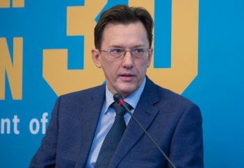 Экономист: Казахстанцы будут жить в условиях разворачивающегося кризиса