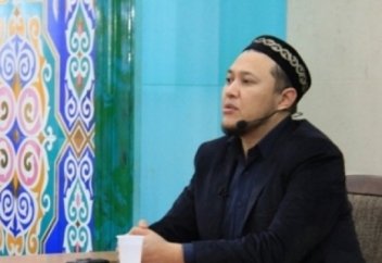 Намаздан соң Құран оқу дұрыс па ? Арман Қуанышбаев