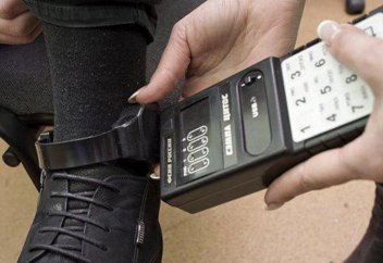 Бостандығынан айыру жазасын электронды білезіктер алмастыруы мүмкін