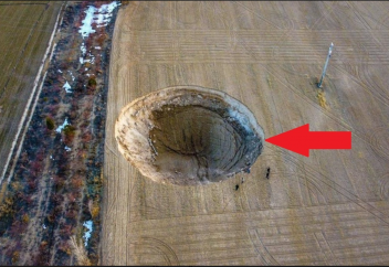 В Турции появилась огромная дыра в Земле (видео)