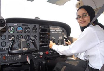 Летчица в хиджабе рассказала о сбывшихся мечтах (фото)