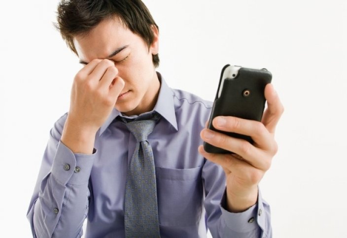 Ғалымдар мобильді гаджеттер салдарынан пайда болатын жаңа ауруды анықтады