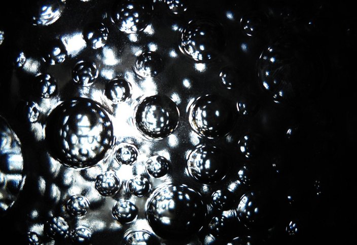 Физики впервые смогли разделить воду на две разных жидкости