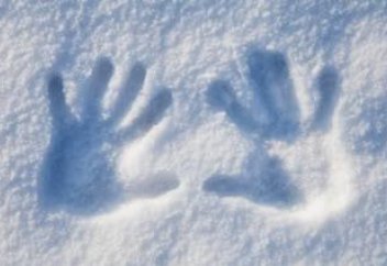 Қолдың тастай суық болып тұруы неден