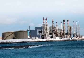 Ауызсудан тарыққан араб елі кермек суды жаппай тұшшыландыруға көшті