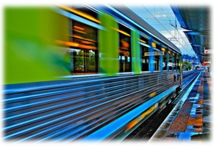 Мусульманка спасла ребенка из-под поезда… ролик облетел весь интернет (видео)