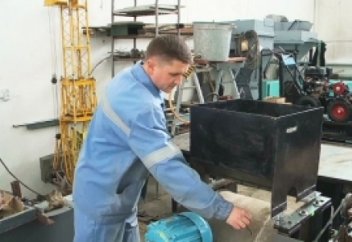 Ел жаңалықтары: Өскемендік ғалым мұз оятын машина ойлап тапты (видео)