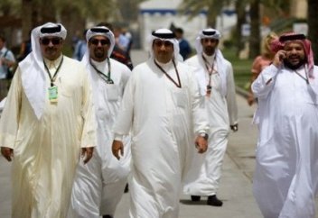 Арабтар еліміздің 100 отбасына Құрбан етін таратты (фото+видео)