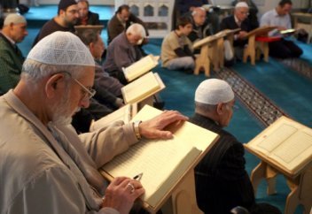 В Азербайджане будет создана база теологов