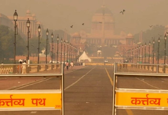Власти Индии приступили к реализации амбициозной идеи борьбы со смогом при помощи искусственного дождя