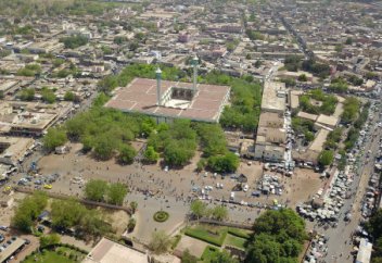 Миллион мусульман Мали выступили в защиту Корана и Пророка ﷺ