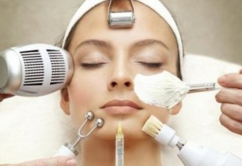 Можно ли мусульманке-косметологу обслуживать немусульманок?