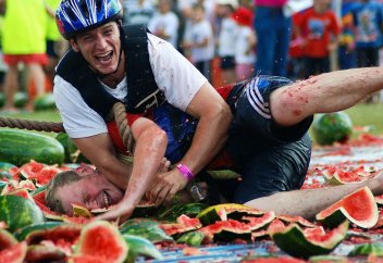 Австралиядағы ысырапшылдық (фото)