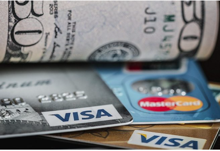 Исследование показало различия в пожертвованиях между протестантами и католиками